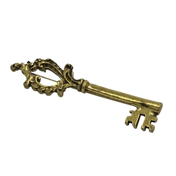 Zentall Skeleton Key Burnished Gold Tone Brooch - Picture 5 of 8